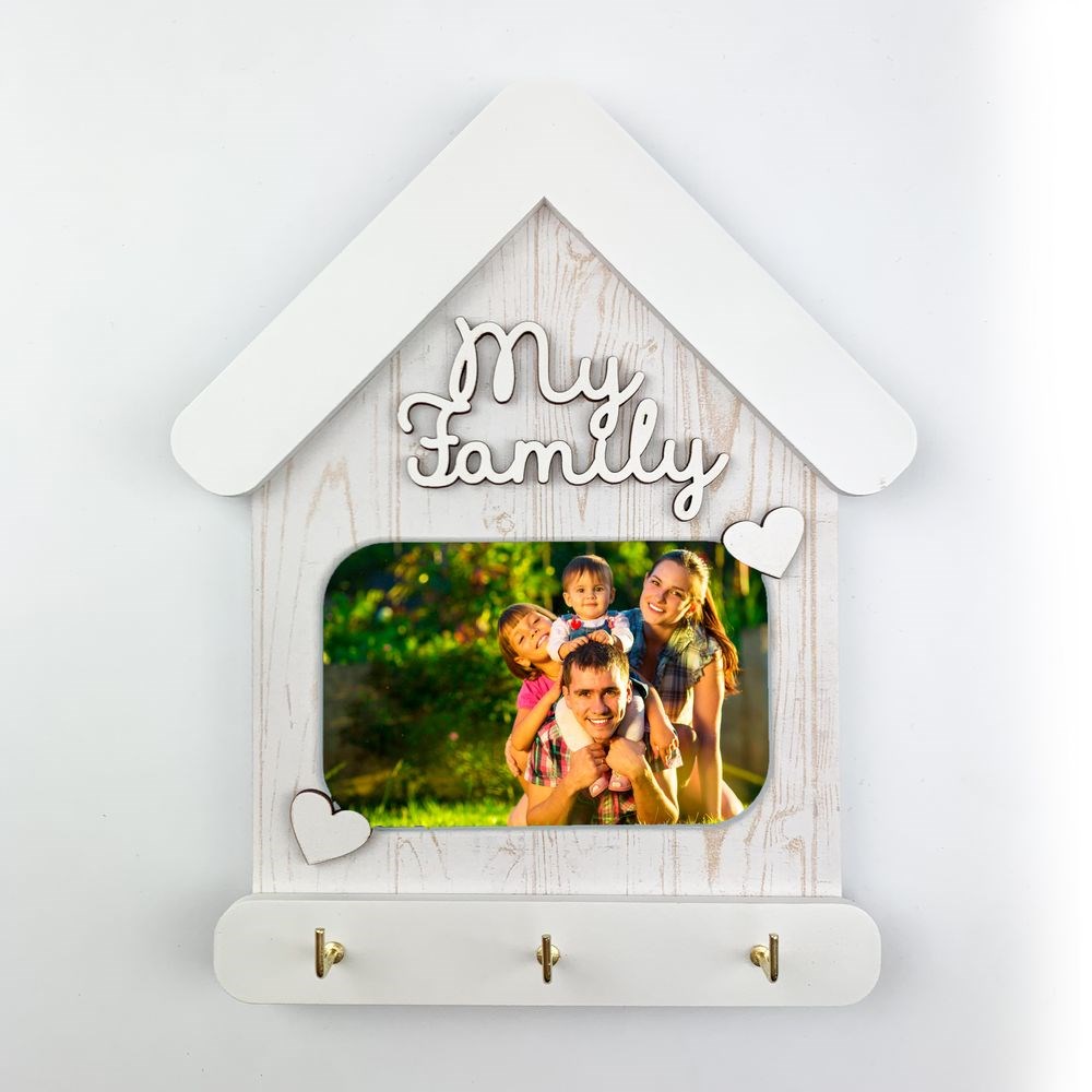 Декоративная ключница-рамка для фото "My family" (Белая прямоугольная с сердечками)