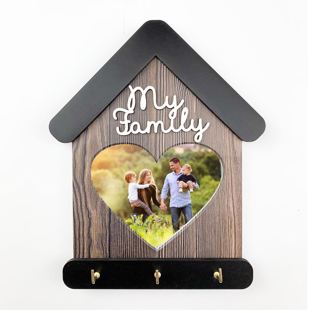 Декоративна ключниця-рамка для фото "My family" (Коричнева з серцем)
