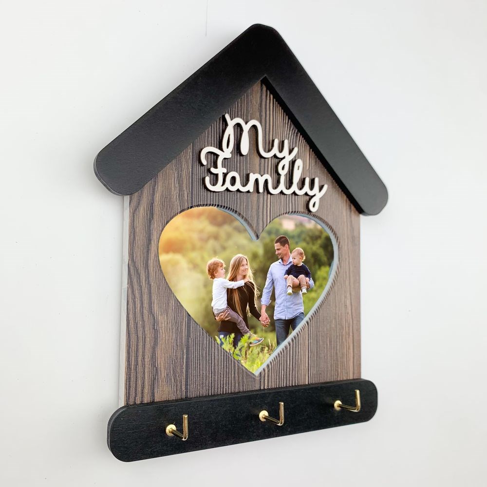 Декоративна ключниця-рамка для фото "My family" (Коричнева з серцем)