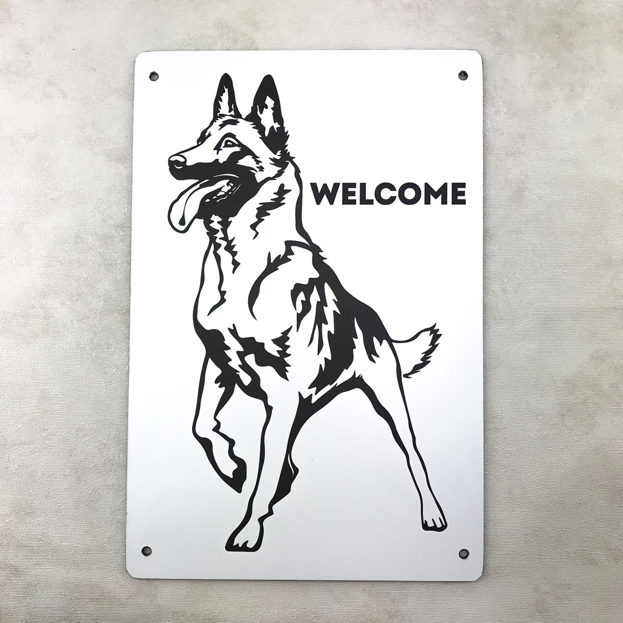 Металлическая входная табличка "Welcome" овчарка 20х30 см